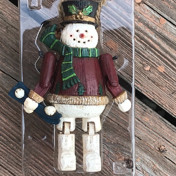 Three charming Woodlook Ornaments - Picture 3 of 4